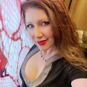 Meet your Posher, Kat